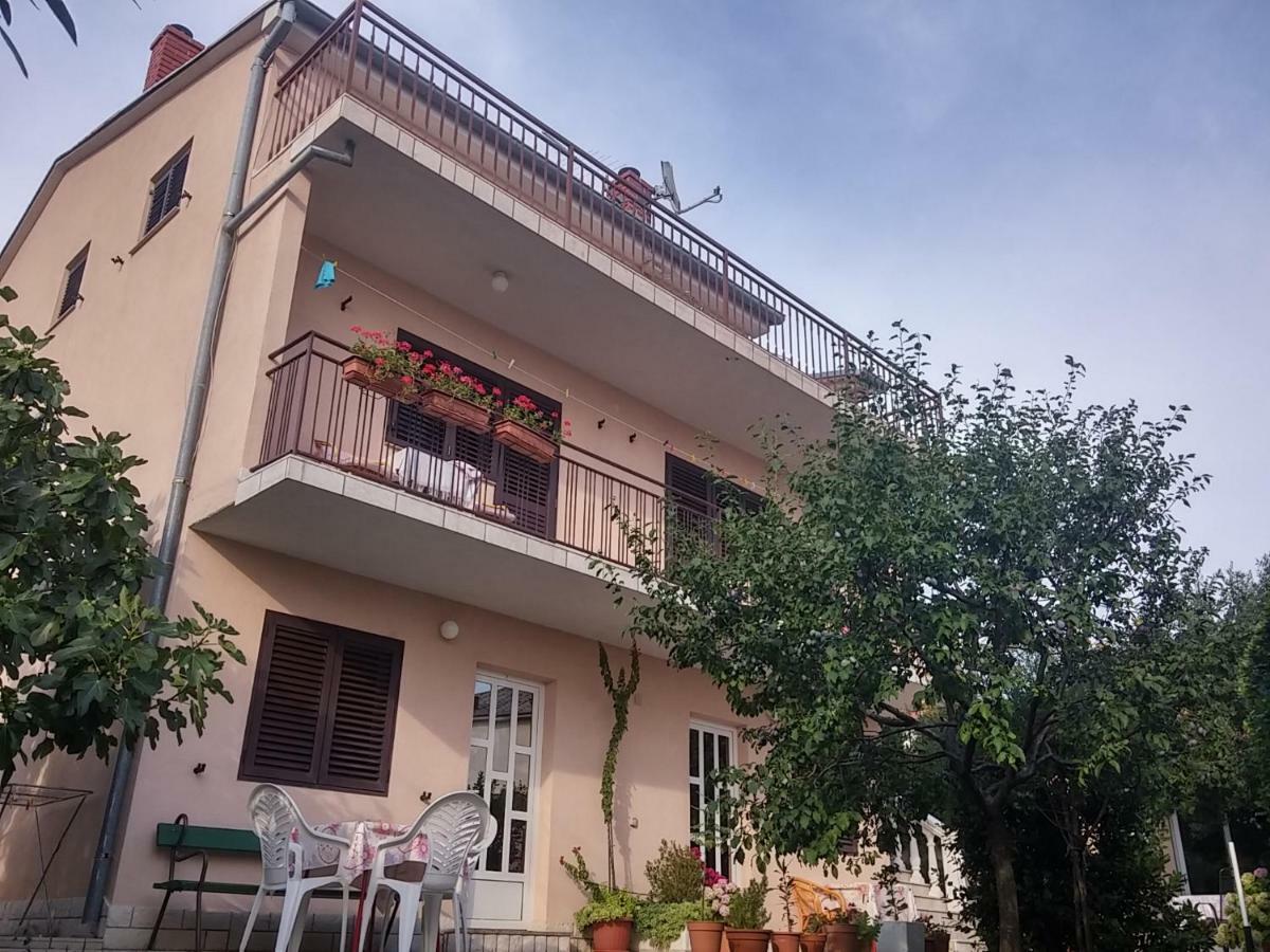 Apartments Katarina Novi Vinodolski Exterior photo